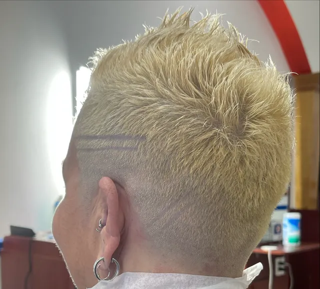 Gibson Cuts barbershop, and salon