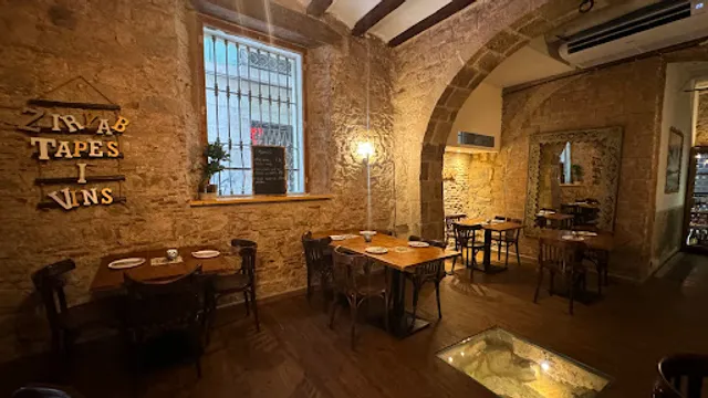 Ziryab Fusió Tapes Bar