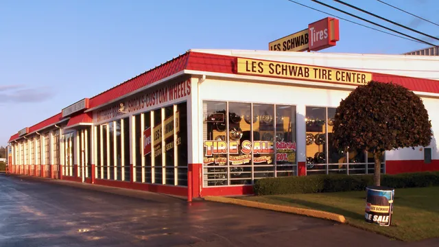 Les Schwab Tire Center