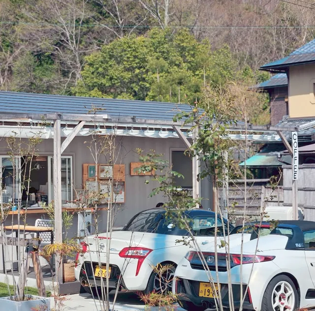 Parking Cafe ReUnion 本店