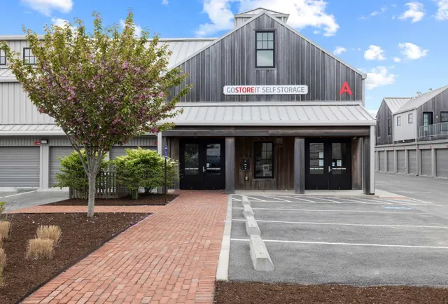 Nantucket Go Store It Self Storage