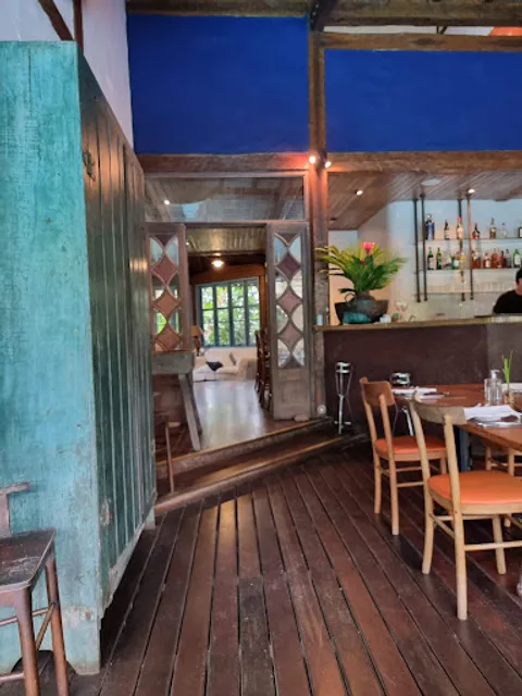 Tiê Sahy Restaurante e Pousada