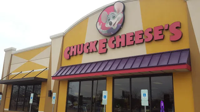 Chuck E. Cheese