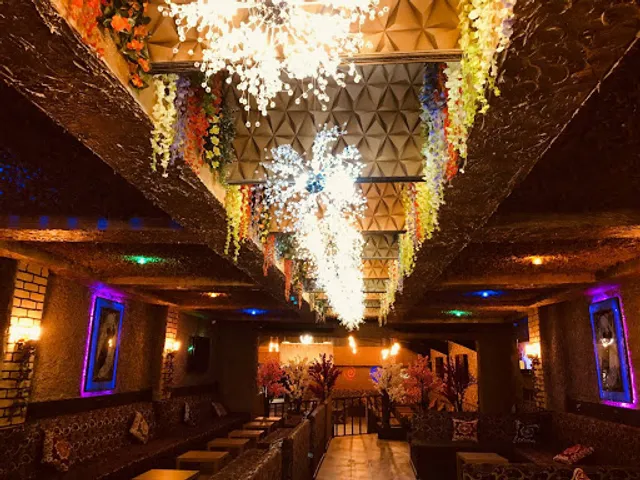 Abu Dhabi Cafe Lounge