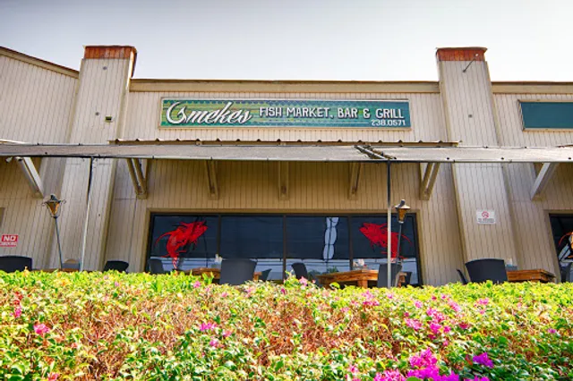 Umekes Fish Market Bar & Grill