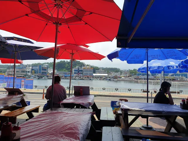 YEONJU'S Sliced raw fish