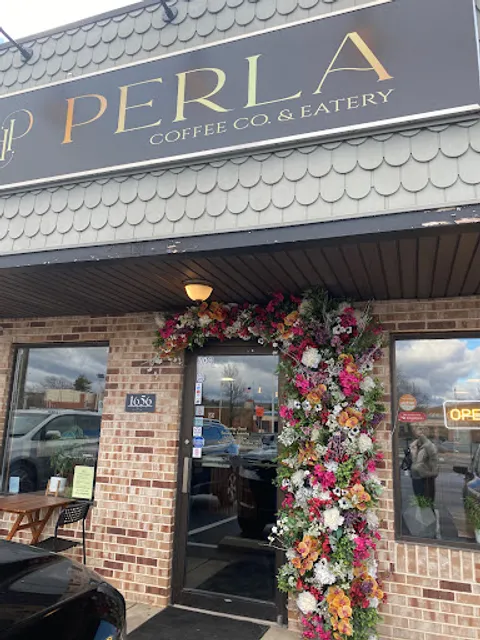 Perla Coffee Co & Eatery