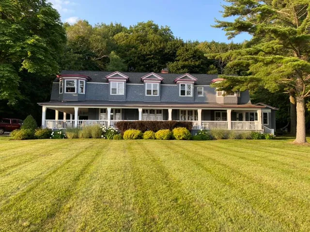 Canfield House Bed & Breakfast