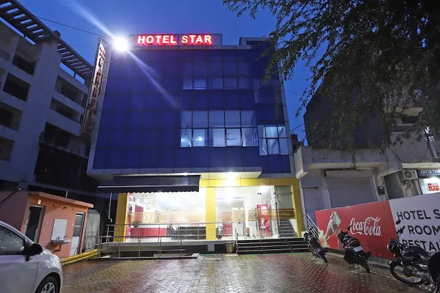 OYO Hotel Star