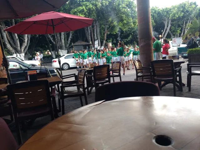 Nevería Susana, Cafetería-Restaurante