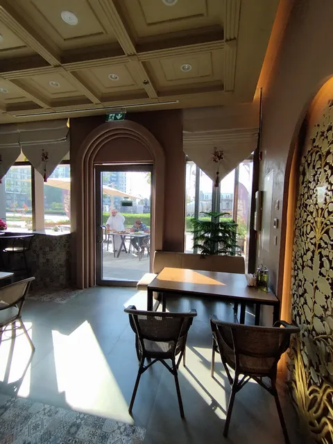 Pars Palace Iranian Restaurant Arjan