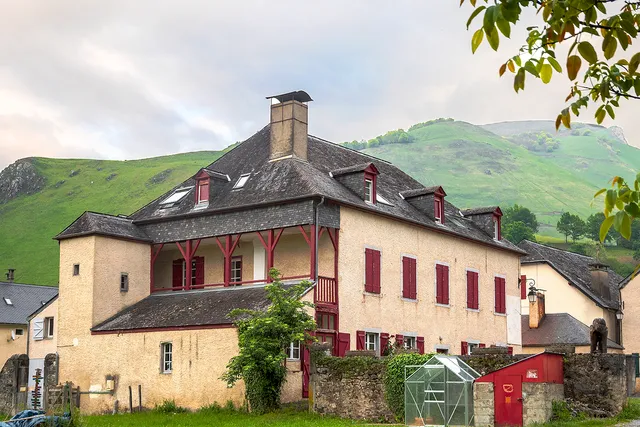 Gîte d'étape, de séjour et de groupe Maison Despourrins