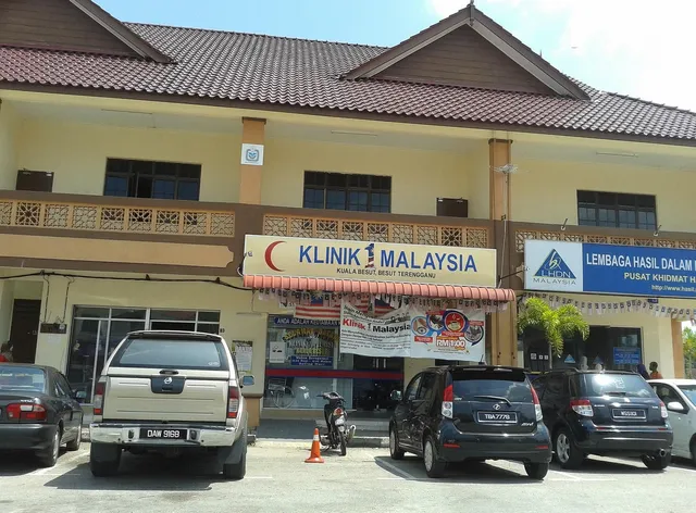 Iz Budget (2nd Floor KLINIK 1MALAYSIA)