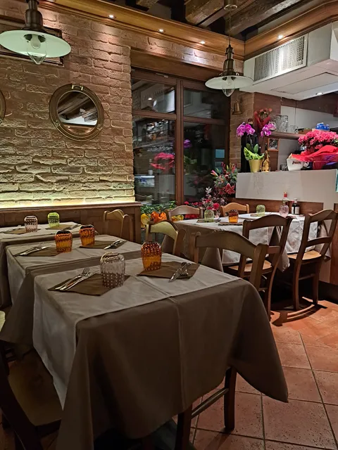 Hostelry of the Flying Dutchman