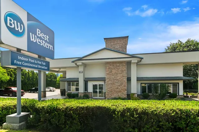 Best Western Maple Ridge Hotel