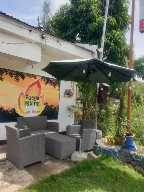 Fuego Island Private Resort/Bar, Restaurant, Guest house