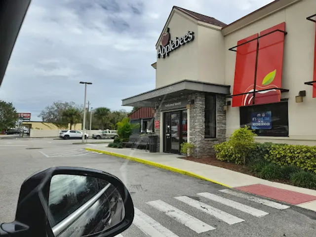 Applebee's Grill + Bar