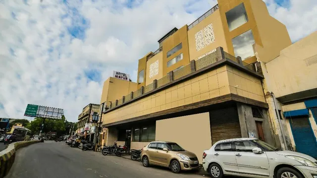 Hotel Mayur Deluxe - Budget hotel in Meerut