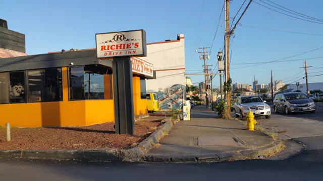 Richie's Drive Inn