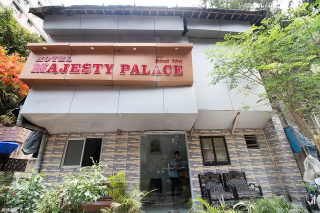 OYO 41996 Hotel Majesty Palace