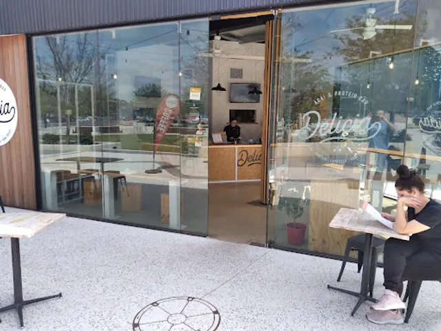 Delicia Acai + Protein Bar Elizabeth