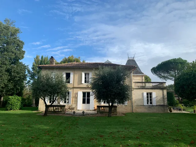Chateaux Croix des Sablons