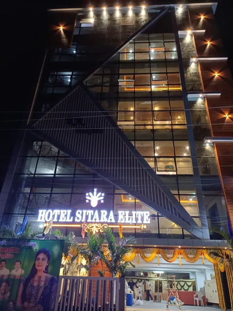 Hotel Sitara Elite