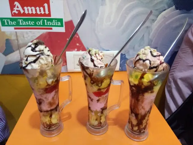 Amul (Route 18 -The city cafe )