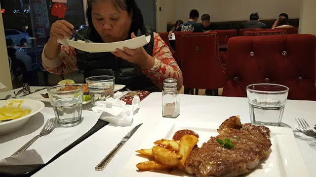 鬍子叔叔義麵工坊 埔里西寧店