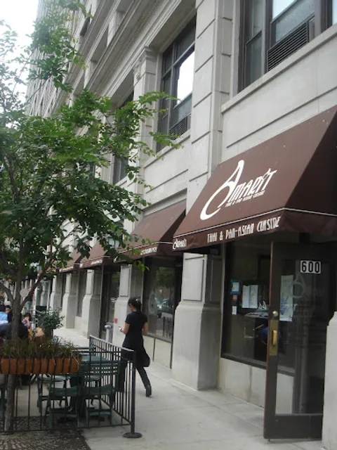 Amarit Thai and Sushi (CHICAGO Location)