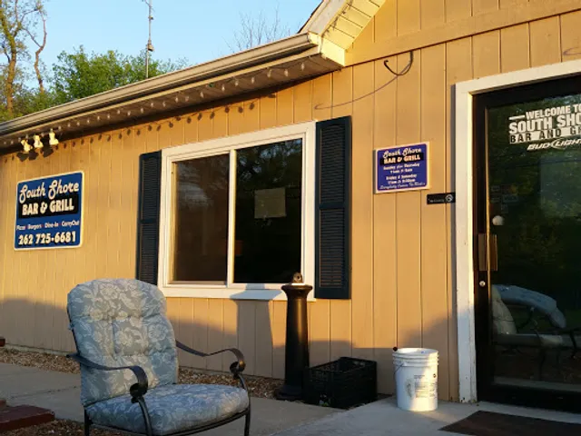 South Shore Bar & Grill