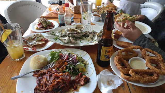 Mariscos El Carnal