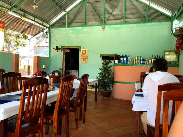 Nhà Hàng Minh Thùy