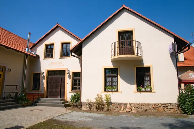 Penzion Stříbrná Lhota & Hostinec Na Náměstí