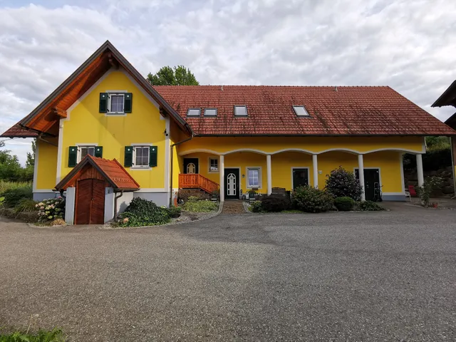 Ferienwohnungen Schulter