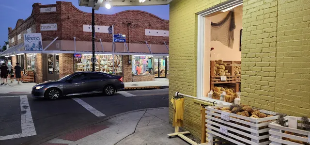 Katherine's Linens & Gifts