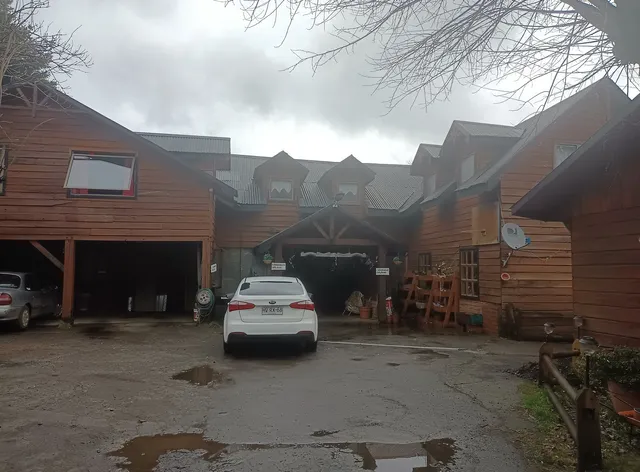 Hostal y Cabañas Los Alamos de Malal