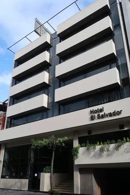 Grupo Hotel El Salvador