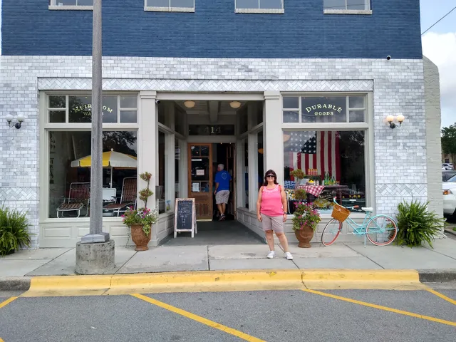 Laurel Mercantile Co.