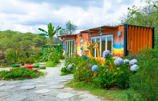 Dalat Hotel Container - Homestay Container