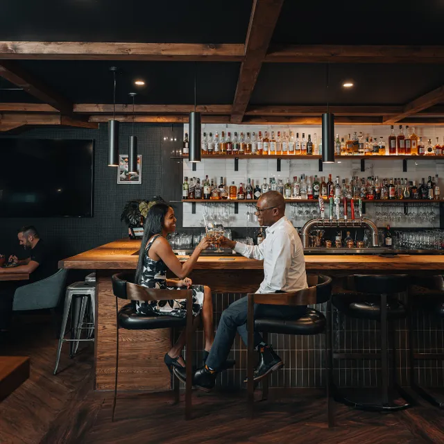 Le Beagle Club Bistro-bar