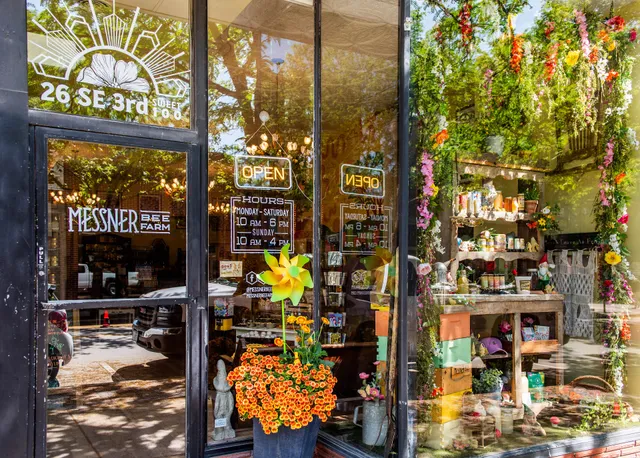 Messner Bee Farm - Downtown Lee's Summit Store!