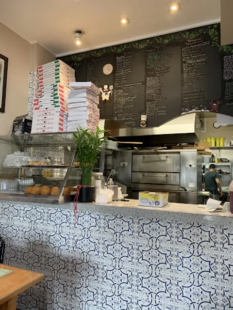 Nino's Restaurant & Pizzeria