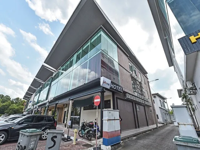 OYO 90701 Venomi Hotel