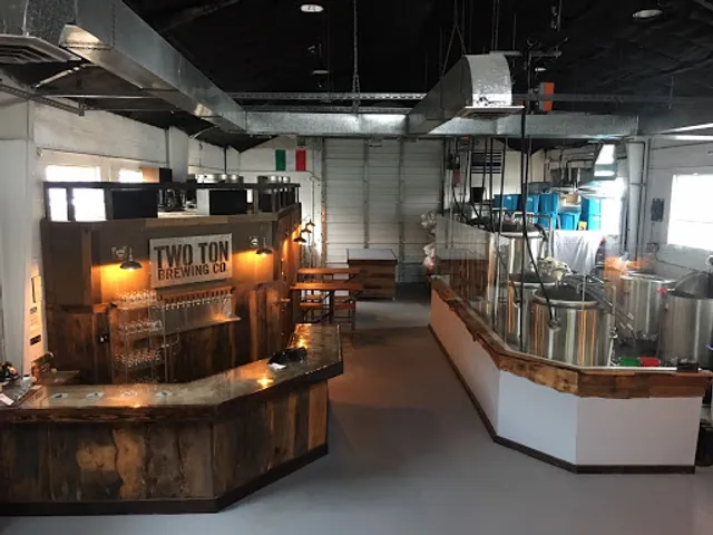Two Ton Brewing Co.