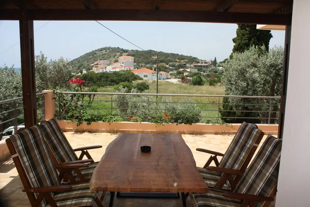 Thalatta Seaside Accommodation