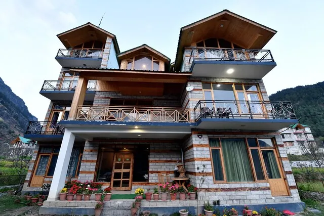 OYO Hidden Heaven Cottage