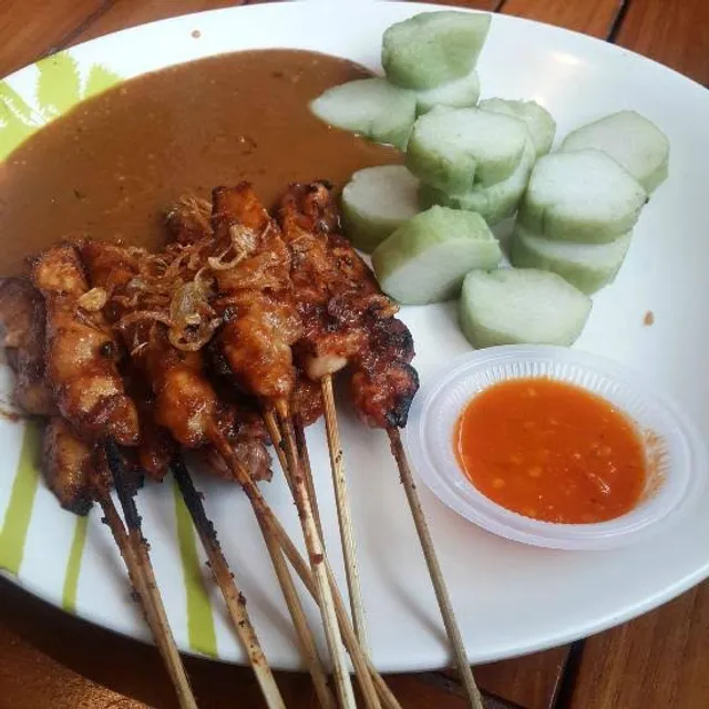 Sate,soto & sop iga Mpok Siti ( Madura )