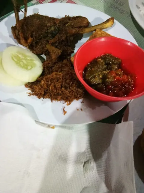 bebek goreng surabaya "pak hari" sumber rejo