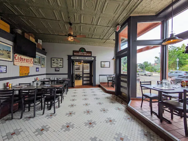 Parlor City Pub & Eatery